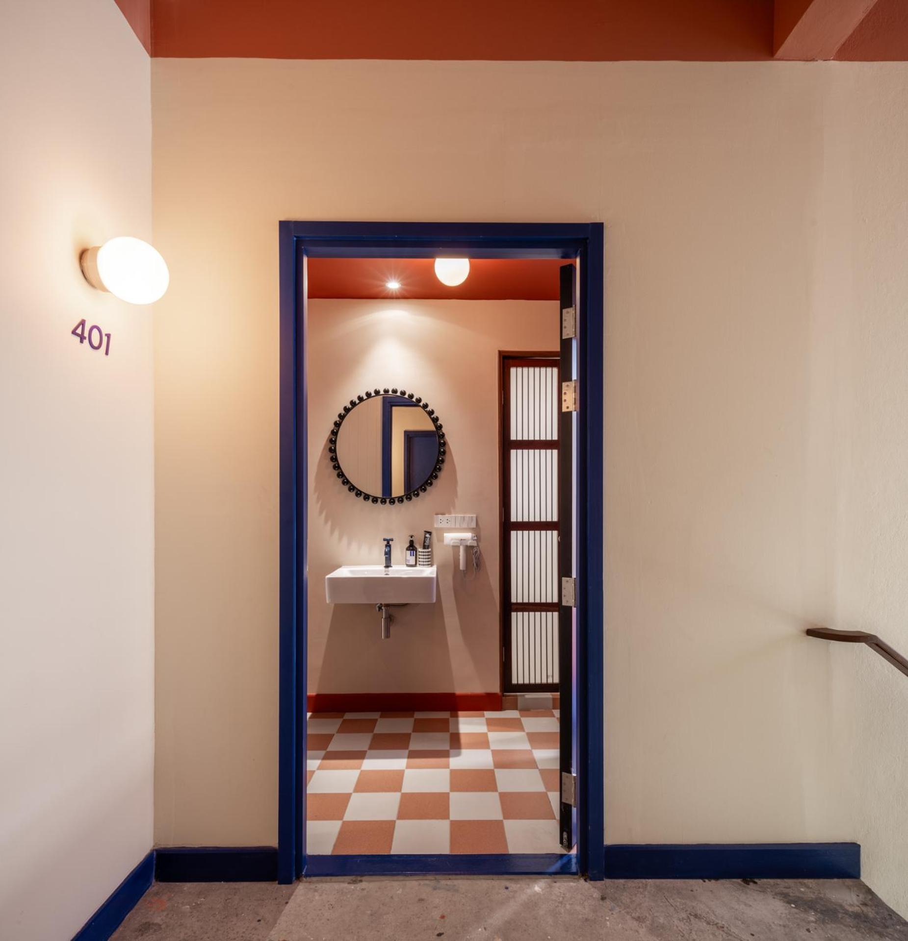 Blu Dock Restel Бангкок Экстерьер фото